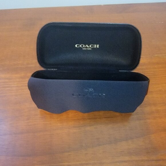 XL Large COACH Logo Clamshell Eye Glasses Case With Lens Cloth - BLACK - Picture 13 of 13